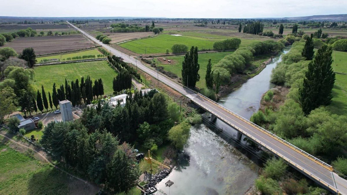 Informa <a href="/MuniDolavon/">Municipio de Dolavon</a>: 
Debido a tareas de reparación en caño principal de impulsión de la Planta de Agua que abastece camino a #28deJulio, se producirá un corte total del suministro de agua
📍 Desde hoy a las 22hs. hasta mañana 20hs., #Dolavon