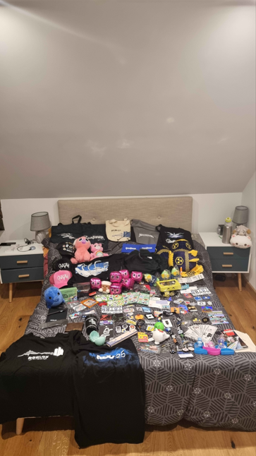 Chichine tweet media