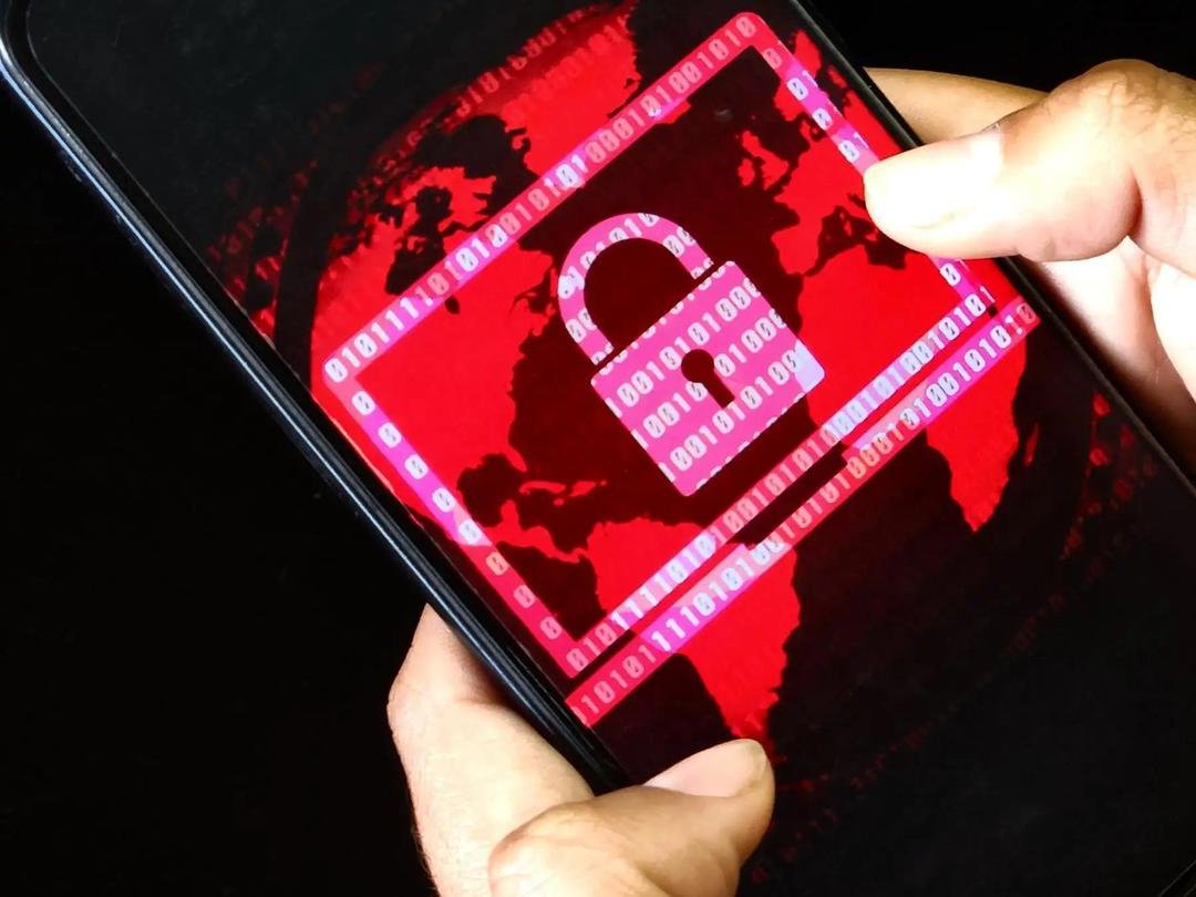 chnmperu's tweet image. La amenaza del malware sigue creciendo en Android: 180,000 nuevas cepas en 2025. ¿Estás protegido? Descubre cómo Google y expertos luchan para cuidar tu seguridad digital. Lee más aquí 👇
chnm.com.pe/2025/09/16/and…

 #SeguridadAndroid #Malware2025 #Ciberseguridad 📱🛡️
