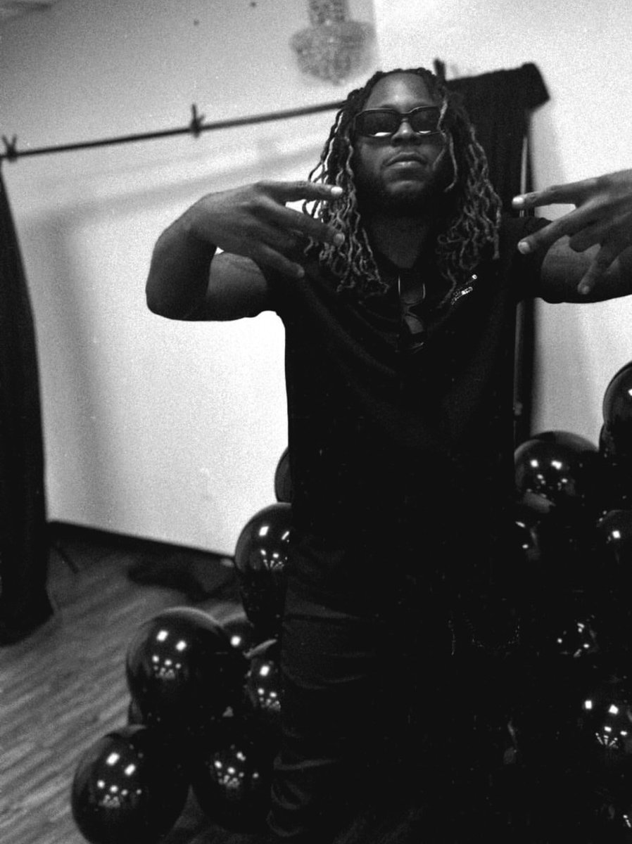 WealthyDRich_'s tweet photo. Stop Rapping My Life 🖤 https://t.co/CI8szAEdJT