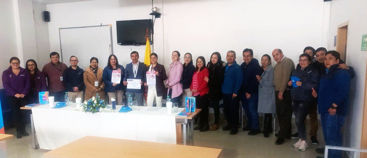 🔵 ¡Reafirmamos nuestro compromiso con entornos más saludables para nuestros clientes y colaboradores!
🏢Los edificios administrativos de #Latacunga y #Zamora ya cuentan con la certificación de espacios 100 % libres de humo de tabaco.