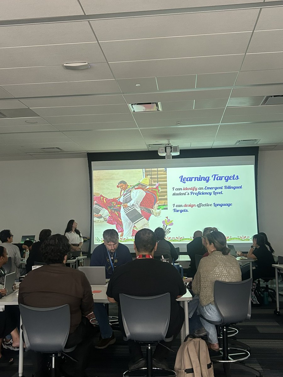 CISD_ML's tweet image. Shoutout to our awesome ESL IST, Mrs. Gonzales at @ChannelviewHS , presenting today on Creating Effective Language Objectives to better support our emergent bilingual scholars at the high school level!