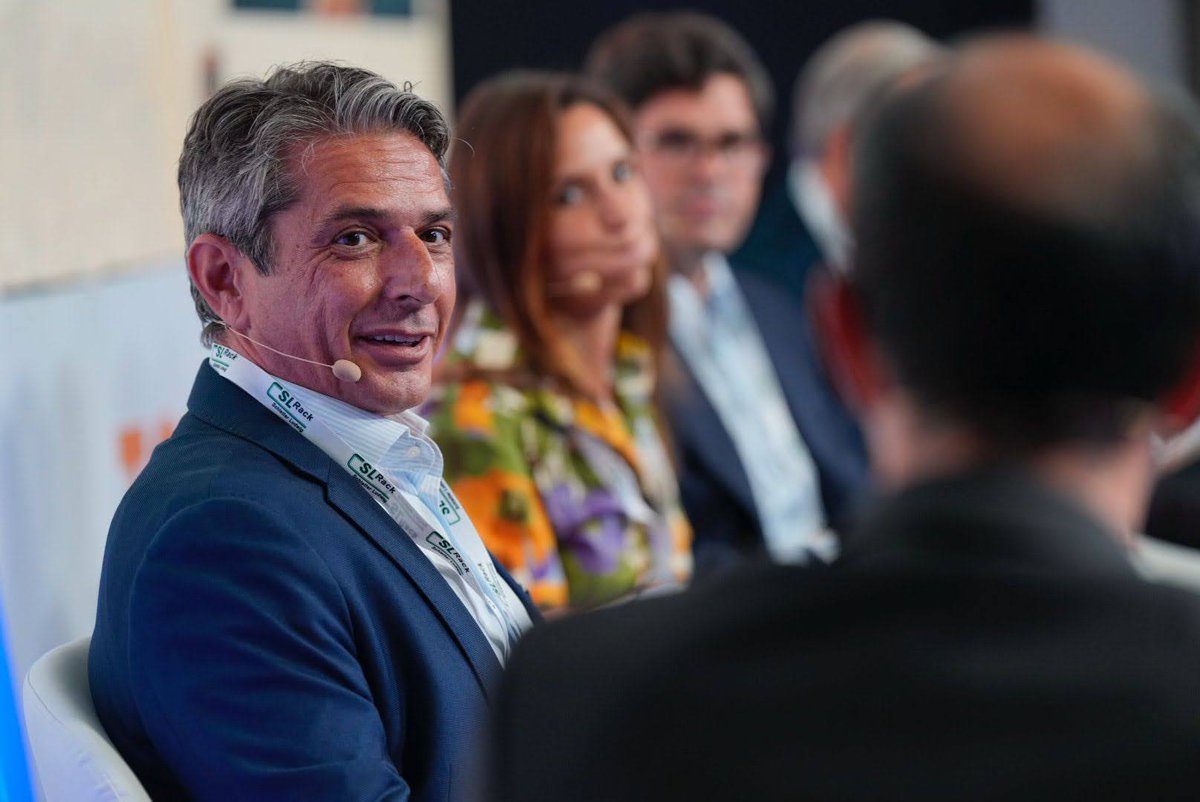 ProsoliaE's tweet image. 🔋 Today at #Energyear, our Country Manager Antonio Ramón joined a roundtable on innovative financing for self-consumption. 
📷 Topics included PPAs, leasing, and hybrid models with Green home finance, Finlight, @bbva, @Repsol and @CrearaE90246 
#EnergySolutions #IPP