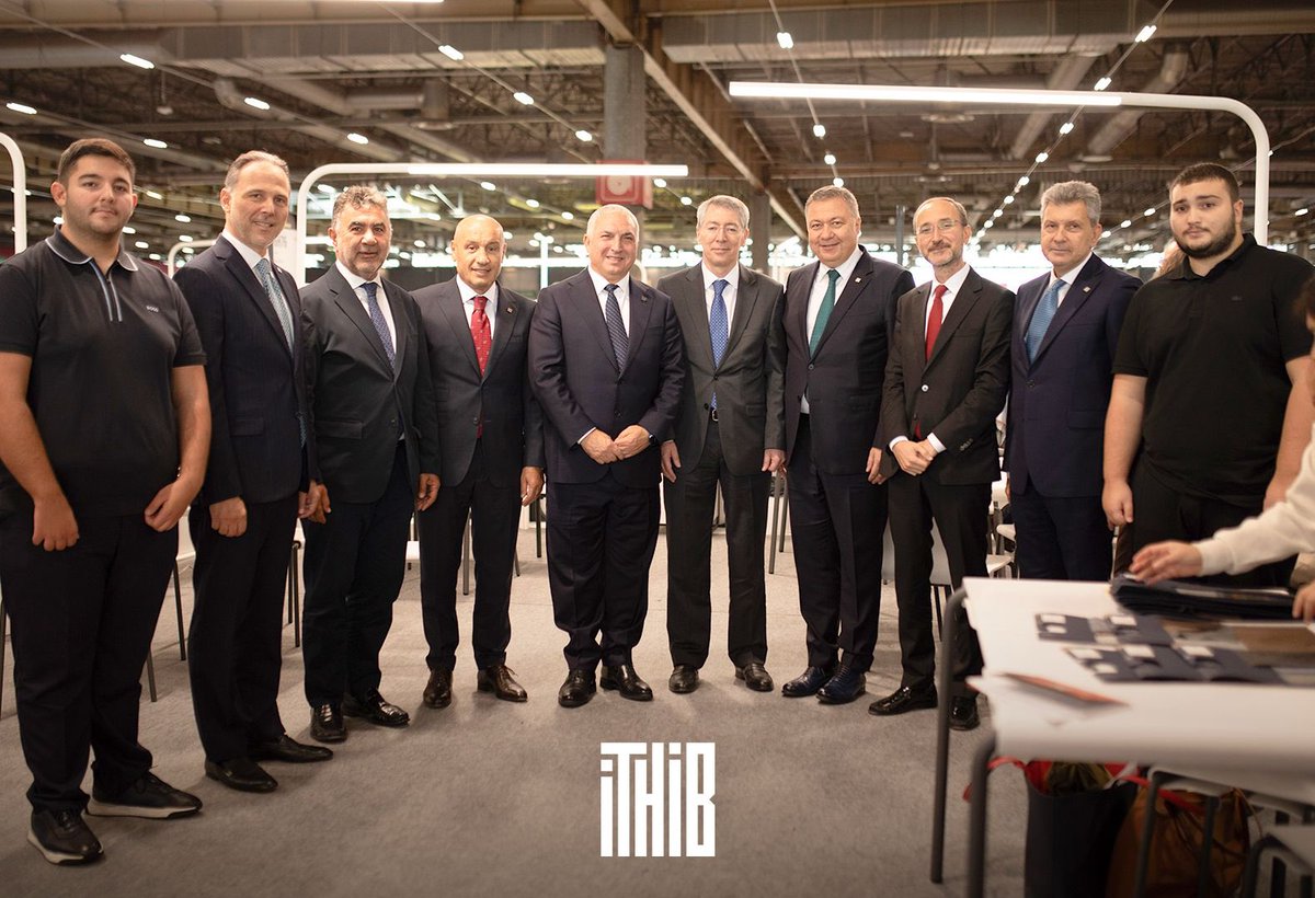 aoksuz's tweet image. Bugün kapılarını açan #PremiereVisionParis Fuarı&apos;nı,  @TC_ParisBE Büyükelçisi Sayın Yunus Demirer,  @turkihracat TİM Başkanı Sayın Mustafa Gültepe ve
Paris Başkonsolosu Sayın Kerem Yılmaz  ile ziyaret ettik. 

Tekstil sektörümüzü ve ülkemizi en iyi şekilde temsil eden 178 Türk…