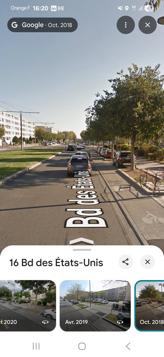 QBareille's tweet image. Lorsque le 🚋 est arrivé sur le Bd des États-Unis en 2009, la qualité des aménagements cyclables n&apos;était pas une priorité. L&apos;insertion de la Voie Lyonnaise a corrigé cette situation. Les places de stationnement ont ete desarificialisées et plantées pour gérer les eaux pluviales
