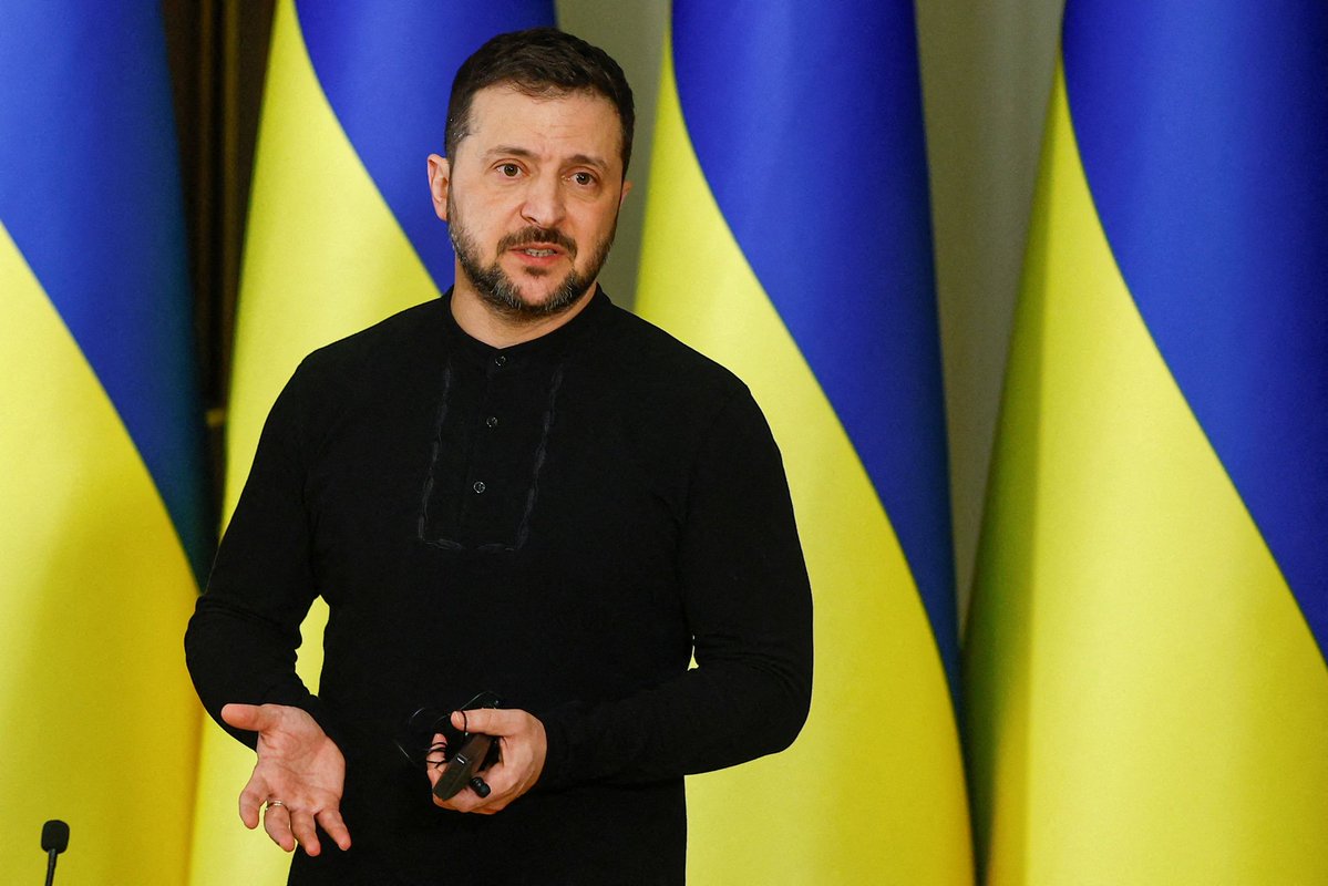🚨 INVESTING : "Trump: Zelensky dovrà trovare un accordo"
