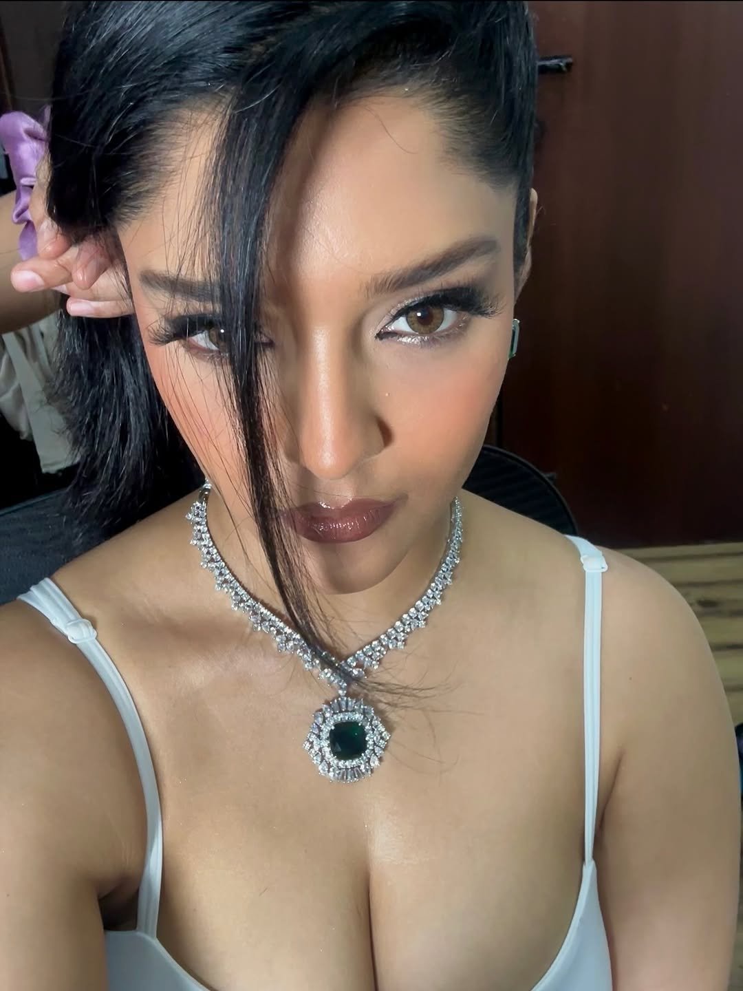 G0-pHq5aEAgIq9O?format=jpg&name=large