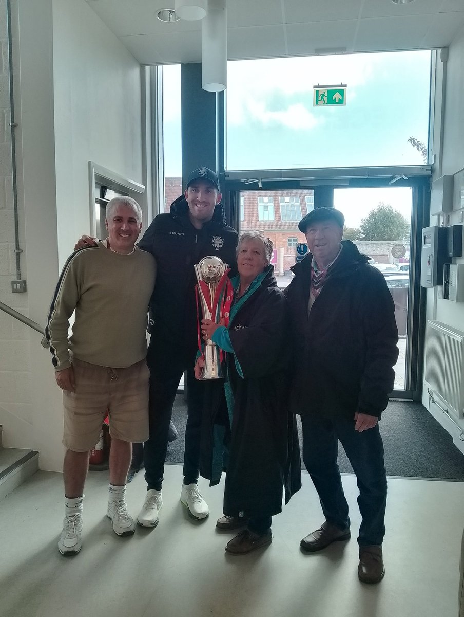 Mark Edwards tweet media