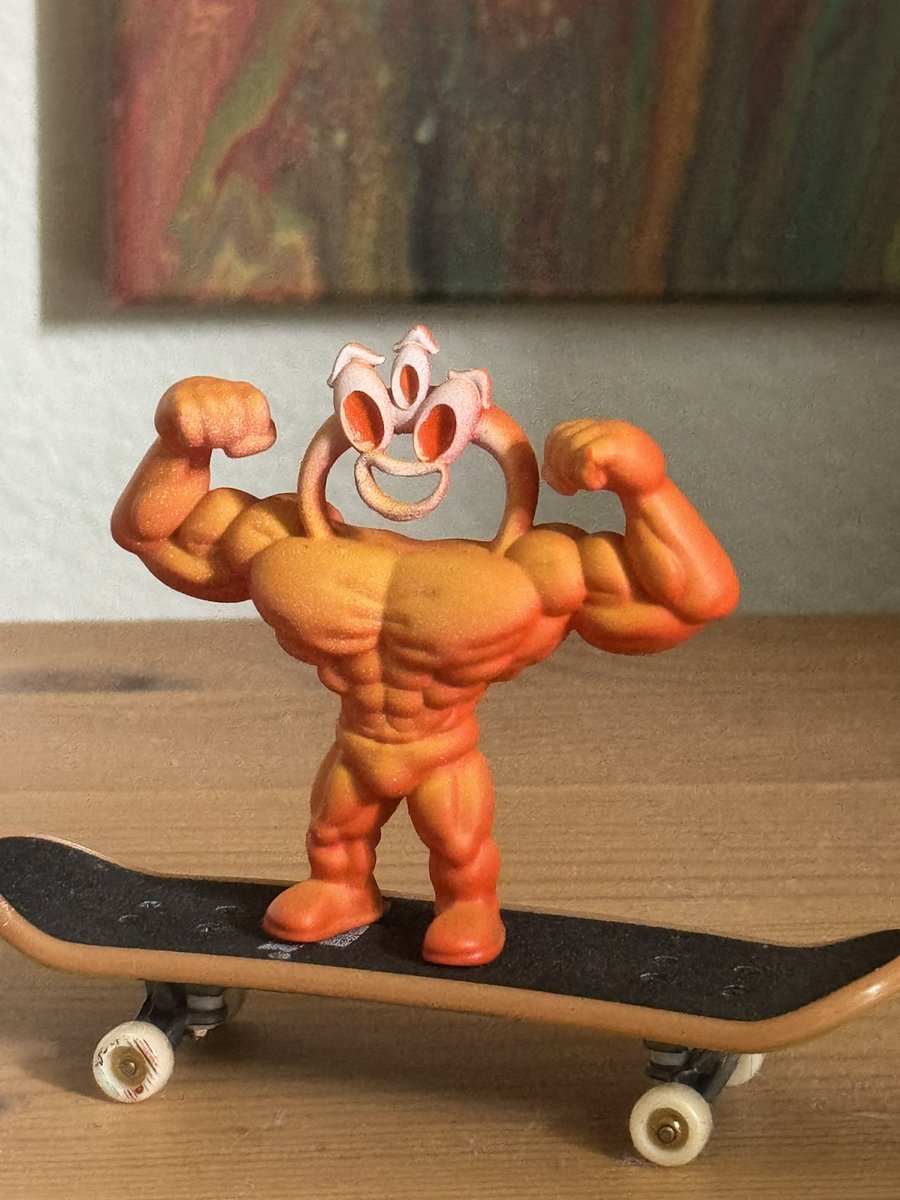 <a href="/okpasquale/">🔴 Professor P</a> Giganaki learning to skate too