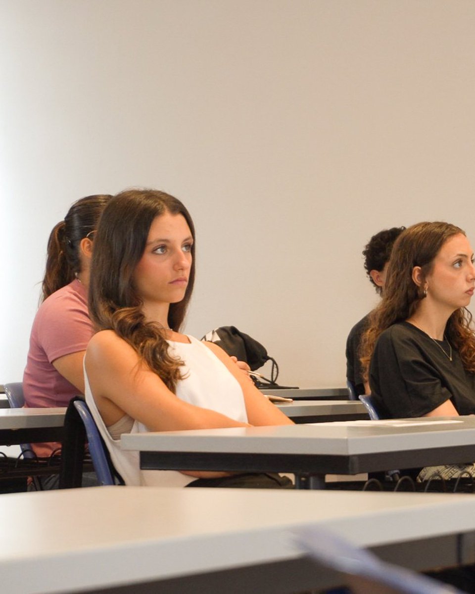 EUHTStPOL's tweet image. Los pasillos de EUHT StPOL se siguen llenando🙌🏽.

Hoy hemos recibido al alumnado del Grado en Dirección de Empresas Hoteleras y Gastronómicas y del Técnico en Gastronomía y Restauración.

Empieza una etapa intensa, llena de práctica, formación y contacto directo con el sector.🚀