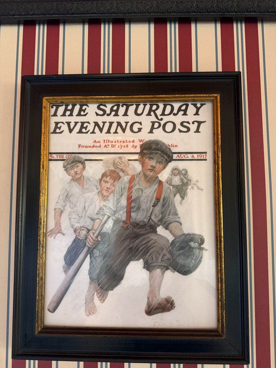 Not only does Casey’s Corner have some tasty hot dogs, but I love the theming in there as well. It’s always a must stop for us when we’re in Magic Kingdom. ⚾️ 🌭 

#WaltDisneyWorld #MagicKingdom