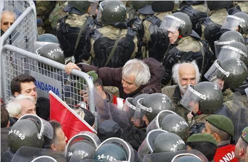 Daima dik duruşuyla hatırlanacak...