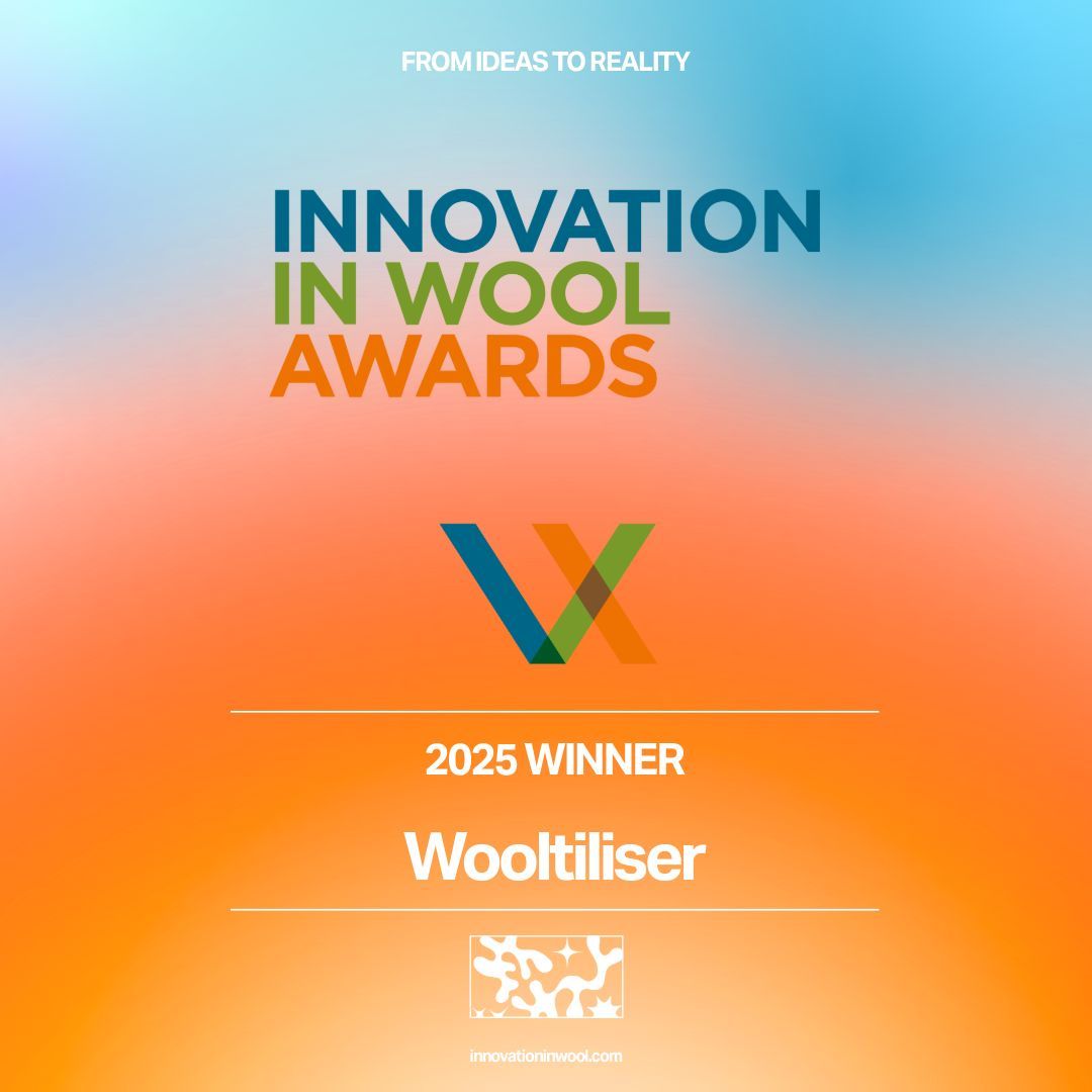 🏆🌿 Congrats to Wooltiliser by Traditional Garden Growers — winner of the Innovation in Wool Awards 2025! Turning waste wool into soil-enriching pellets, they’re leading the way in circular farming innovation. 🌱✨ #InnovationInWool #WoolAwards2025