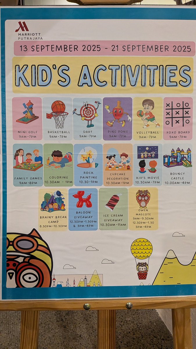 お友達家族とプトラジャヤマリオットへ。連休なのにエグゼクティブスイートへアップグレード🙏🏻

プールがRenaissanceなみに混雑してたけど、カクテルタイムは別会場でいつものラウンジより良かった（写真）。さらに子供向けアクティビティが豊富に用意（写真）☺️さすがプトラジャヤマリオット😘