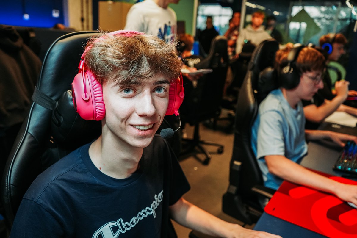 TNCesport (@tncesport) on Twitter photo W widocznym na zdjęciu humorze zapraszamy Was na dzisiejsze spotkanie w ramach ESEA Intermediate 😎
Start o 19:30 na dalszej drodze do Advanced <a href="/Team__Spirit/">Team Spirit CS2</a> Akademia Black 🔫
Transmisja na Naszym kanale twitch 🎙️ <a href="/Gawi_tv/">Jacek ”Gawi” Gawina</a>
Liczymy, że będziecie Naszym 6 zawodnikiem 😍 W widocznym na zdjęciu humorze zapraszamy Was na dzisiejsze spotkanie w ramach ESEA Intermediate 😎
Start o 19:30 na dalszej drodze do Advanced <a href="/Team__Spirit/">Team Spirit CS2</a> Akademia Black 🔫
Transmisja na Naszym kanale twitch 🎙️ <a href="/Gawi_tv/">Jacek ”Gawi” Gawina</a>
Liczymy, że będziecie Naszym 6 zawodnikiem 😍