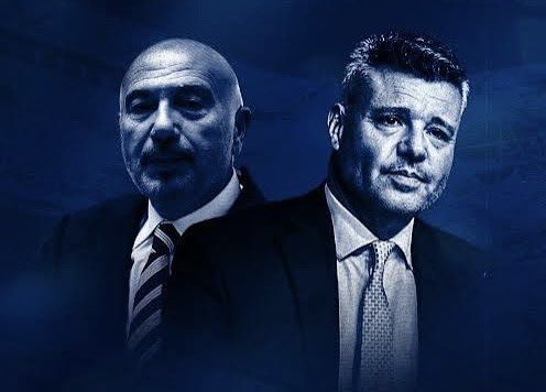 BİRLEŞİRSEK " GÜÇ " OLURUZ
AYRILIRSAK " YOK " OLURUZ
<a href="/Fenerbahce/">Fenerbahçe SK</a> <a href="/hbkhbk/">Hakan Bilal Kutlualp</a> <a href="/sadettinsaran/">Sadettin Saran</a> 
#fenerbahce #hakanbilalkutlualp #sadettinsaran