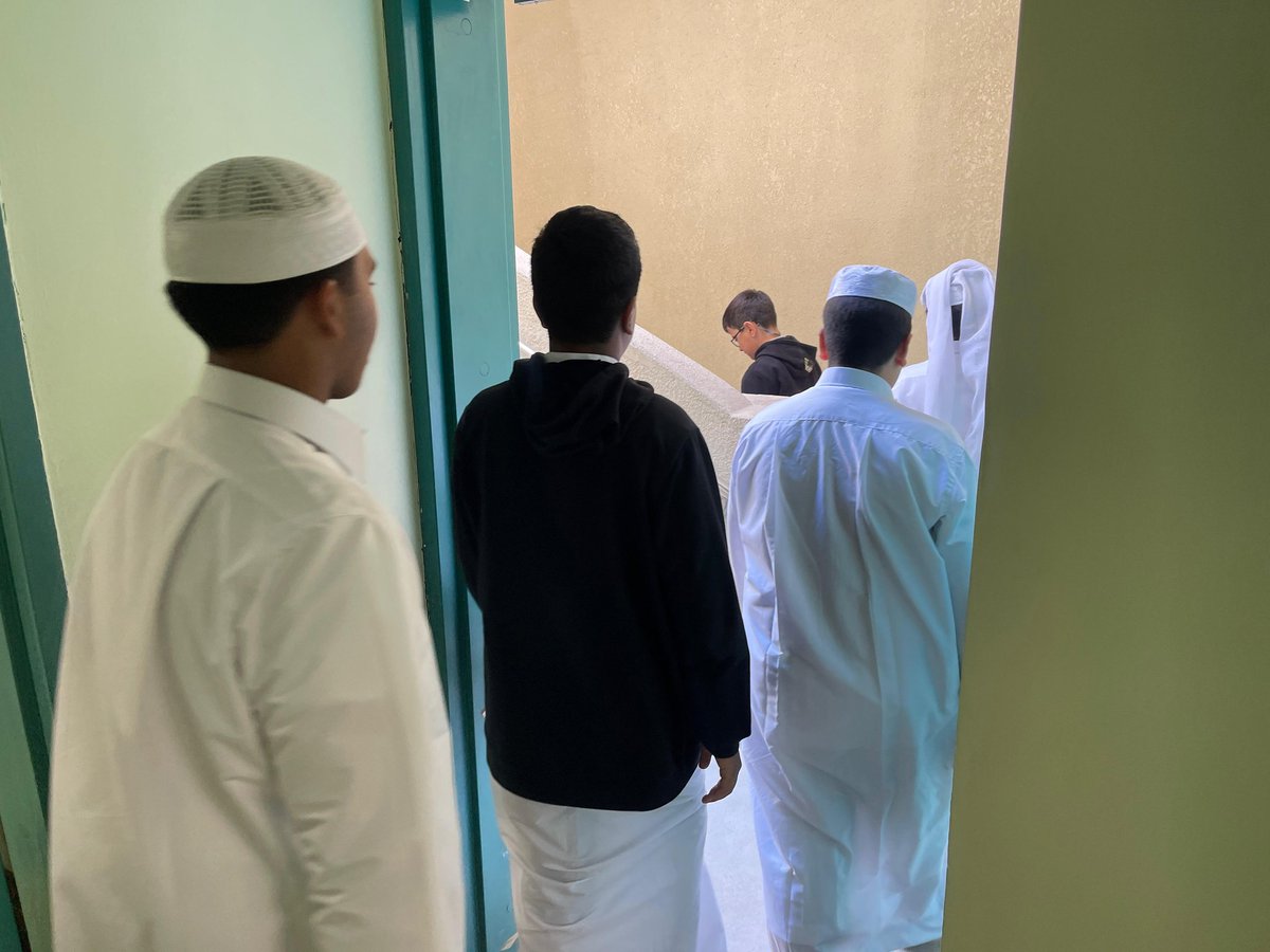 dohapschool's tweet image. ضمن خطة المدرسة الخاصة بالأمن والسلامة تم تنفيذ عملية " إخلاء وهمي"  بهدف تدريب الطلاب على إجراءات الإخلاء في حالات الطوارئ؛ وذلك حرصًا على سلامة الطلاب وجميع العاملين في المدرسة.
الثلاثاء 2025/9/16