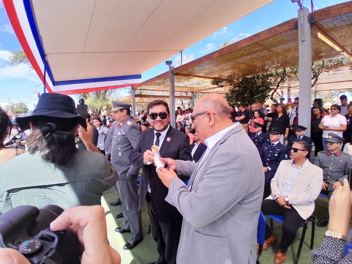 En el marco de las celebraciones por Fiestas Patrias, el SEREMI de Economía participó en el tradicional desfile cívico-militar realizado en la comuna de Pozo Almonte.