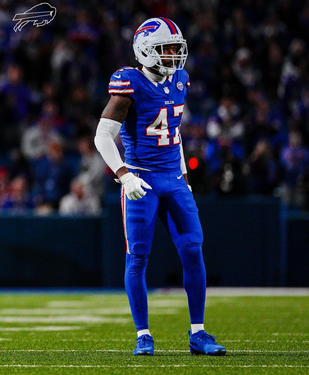 All blue threads for the <a href="/BuffaloBills/">Buffalo Bills</a> Week 3.

#uniswag
