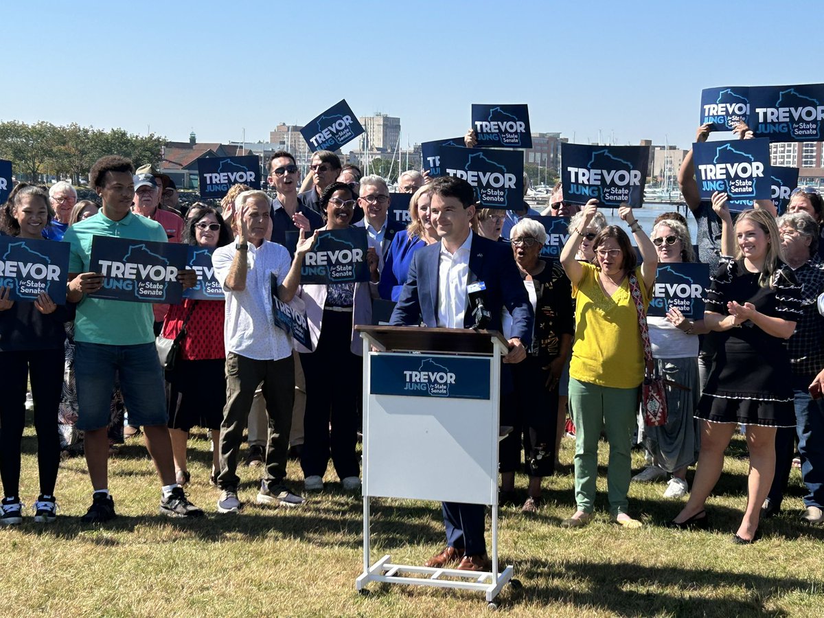 mattsmith_news's tweet image. Democrat Trevor Jung announces his bid for state Senate during an event in Racine as Dems push to retake control of the Senate in 2026: “We send our money to Madison, we play by the rules … but what comes back? Less for our schools. Less for our neighborhoods…”