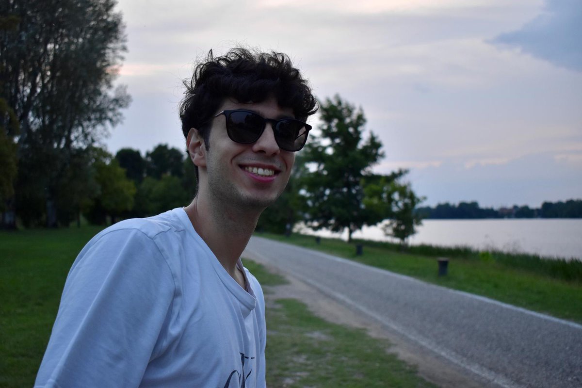 rubyconitaly's tweet image. Meet our frontend-in-chief Federico Fois, the mastermind behind every shade of red you see on our beautiful website!
#Rubycon2026 #AleaIactaREST #MeetTheTeam
Read the full article here: rubycon.it/2025/09/16/fed…