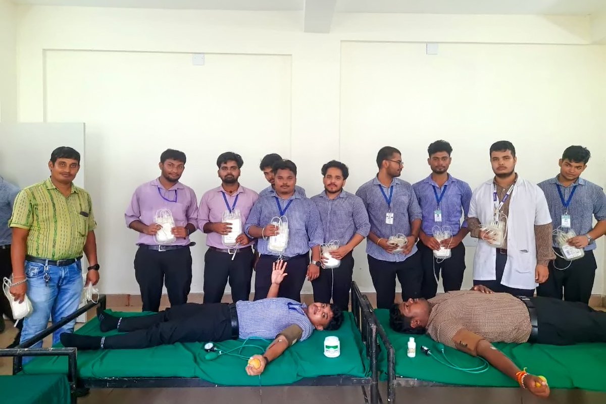 🩸 Central Red Cross Blood Center, Cuttack organized a Blood Donation Camp at DRIEMS University with Padmini Care, guided by Dr. Kanaklata Dei. A huge turnout of students, faculty &amp; staff made it a success!  Honoured by the presence of Dr. Pramod Chandra Rath, Chairman, DRIEMS