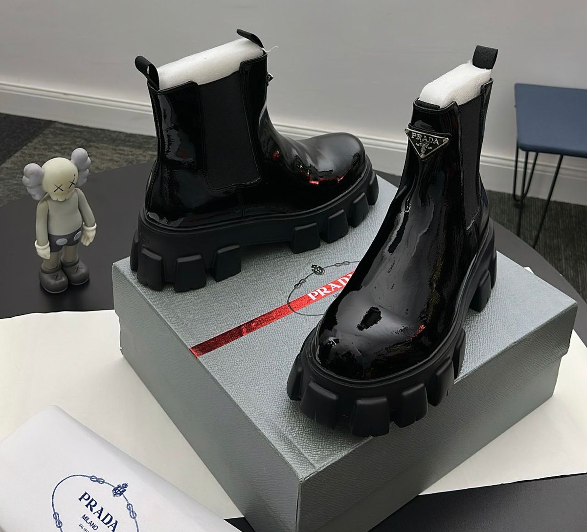 Robertholar's tweet image. Update !!!! 
 
#NotTheRegular
#PRADA MILANO - BOOT
SIZE: 40-46

PRICE: 110,000 🚨