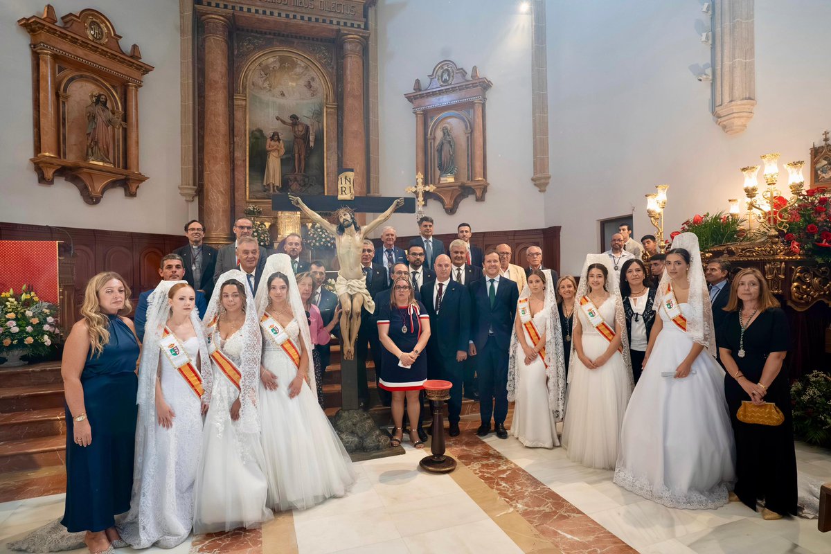 PPopularTo's tweet image. 📸 El presidente provincial del Partido Popular de Toledo, Carlos Velázquez, ha participado en las Fiestas de Fuensalida, junto al alcalde, José Jaime Alonso, la corporación municipal, los vecinos del municipio y alcaldes y concejales de la zona

#PPToledo #Fuensalida