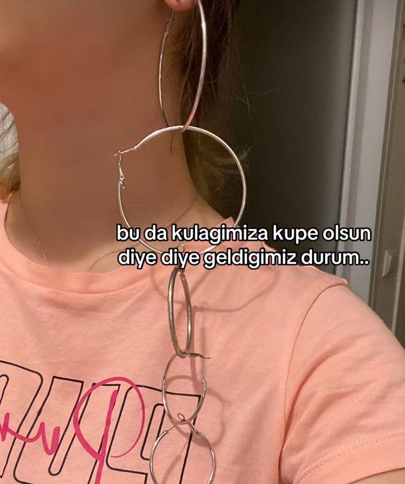 Alya (@alyareckles) on Twitter photo 