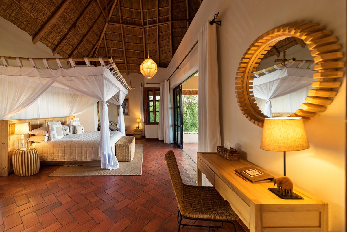 wekesa_amos's tweet image. Elephant Plains lodge( Uganda)

You can’t believe this but clients especially in the US want to see how the bathrooms like.

 Understand your clients