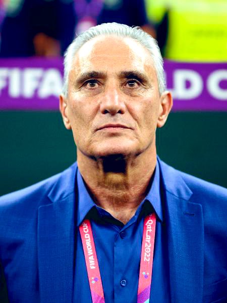 carlostaracher's tweet photo. #EXCL La FVF levantó el teléfono en las últimas horas para establecer contacto Adenor Leonardo Bacchi, mejor conocido como 'Tite'. Ex seleccionador de Brasil, y quien en 2024, dirigió al Flamengo. Por ahora, un perfil que gusta en la interna. Otro nombre que está en carpeta. 📞🇻🇪 https://t.co/Yrk38xqF5T