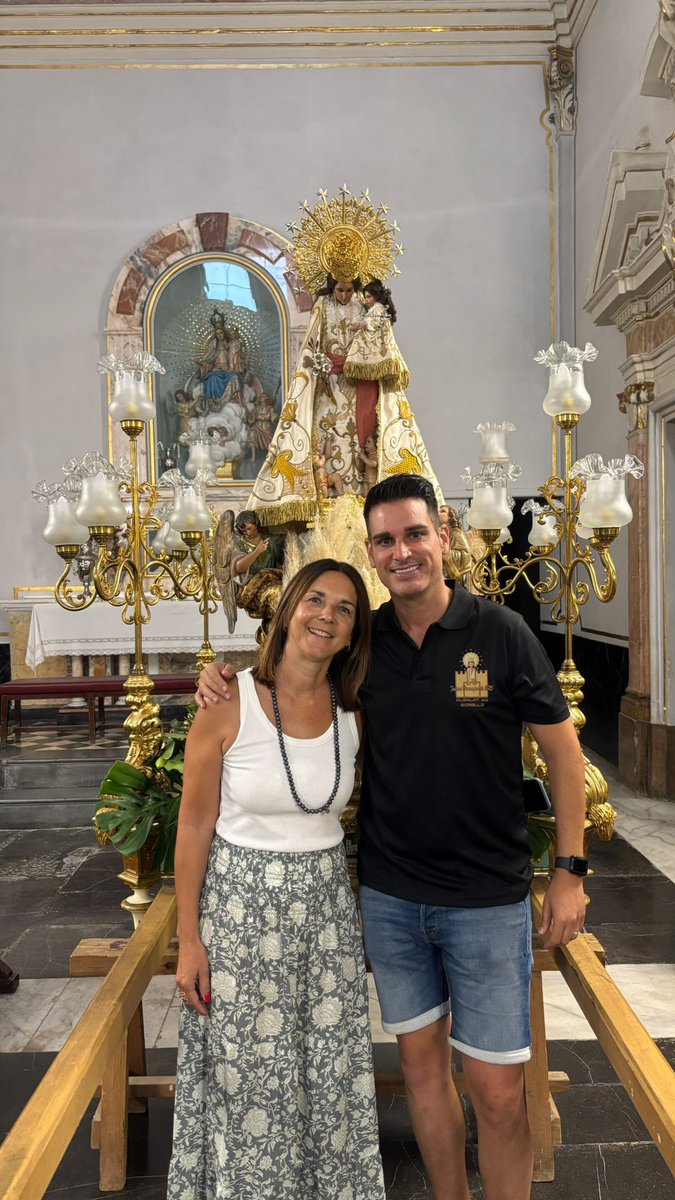 Con mi concejala Inma Vázquez el día dels Festers Verge dels Desamparats d'Albalat 2025🥰