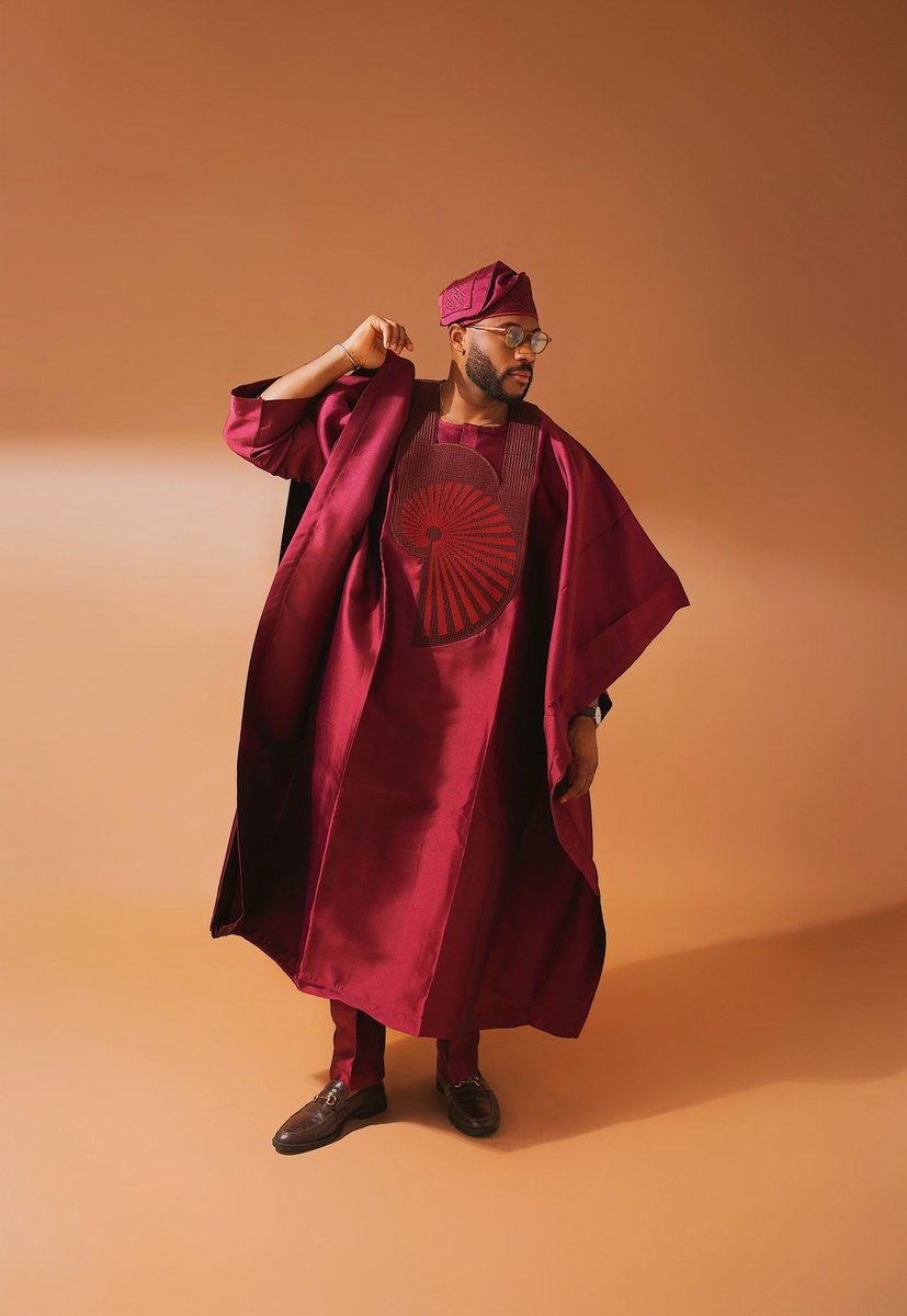 A timeless blend of culture and sophistication✨✨

#KolaOmotoso #BBNaija