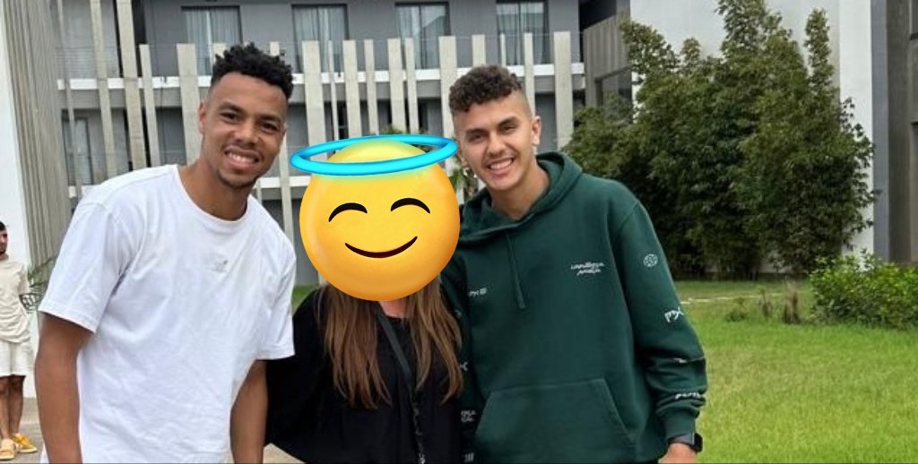 With our champions 🥰💚

الله يفرحهم و يسعدهم و يسهل عليهم