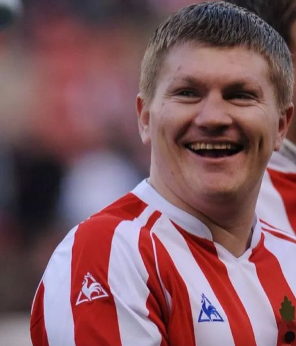 RIP Ricky 🥊 

Amazing boxer, great sense of humour…. Had the pleasure of meeting him and watching him box live… and occasionally he dressed proper!!