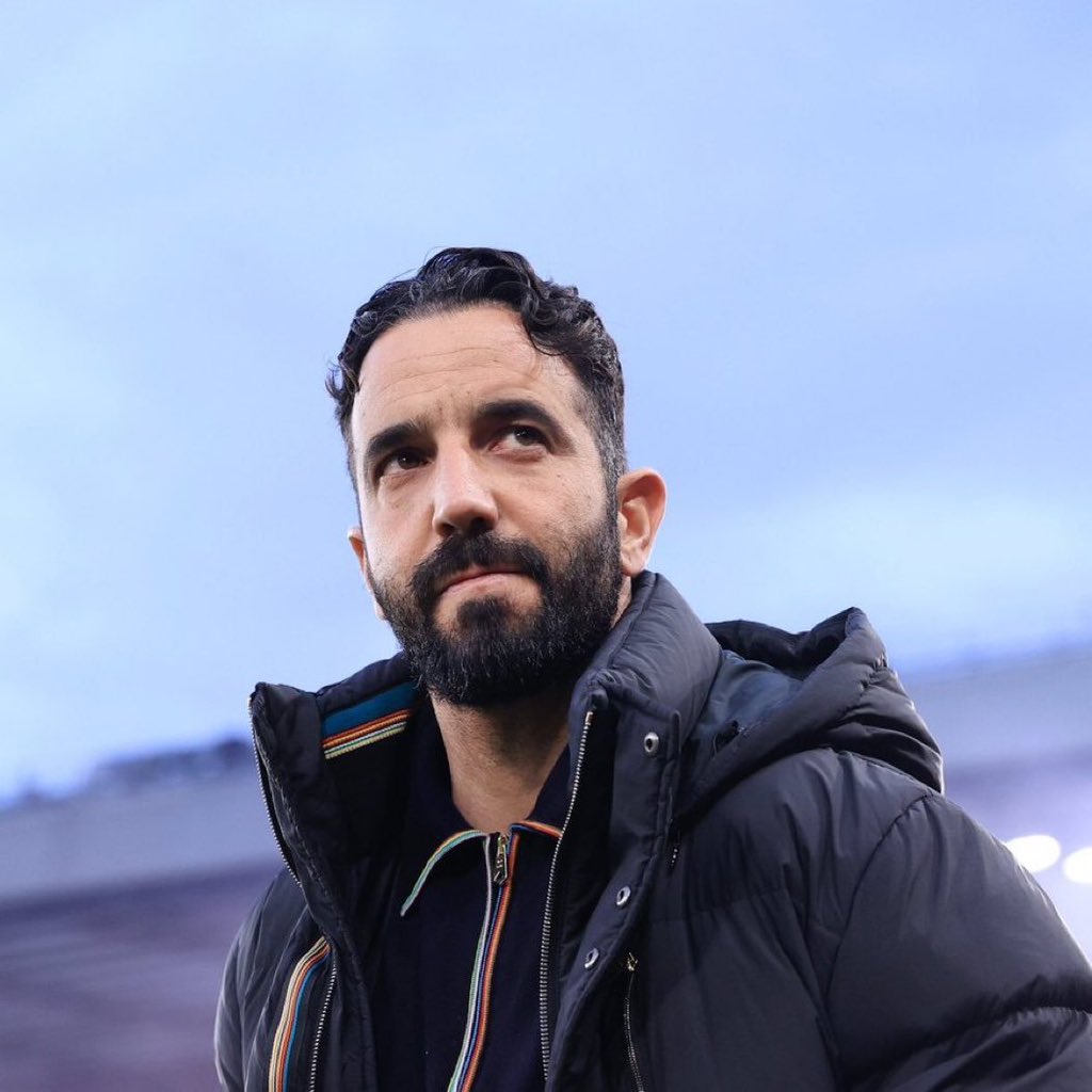 🚨🚨🎙️| Ruben Amorim on his message to fans: 

"My message is I will do everything. I will give everything. It is not my decision the rest. I will do my best. I am suffering more than them." #MUFC