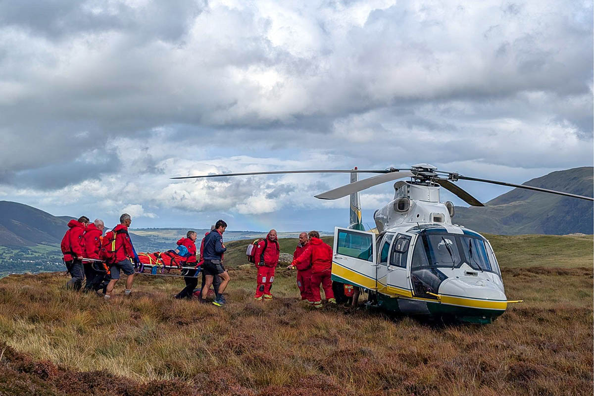 Walker airlifted from Lakeland fell after collapsing grough.co.uk/magazine/2025/…
