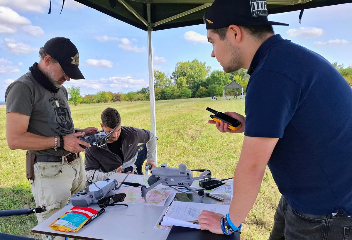 Sobotní krásné počasí jsem trávil na první Akademii s ARDOSem v Žatci.
Lokalizace pohřešované osoby není jednoduchá disciplína. A jsem rád, že jsme se jí zhostili výborně.
#mh_cs_trip #ARDOS