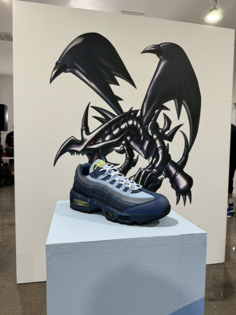 Notshivam tweet media