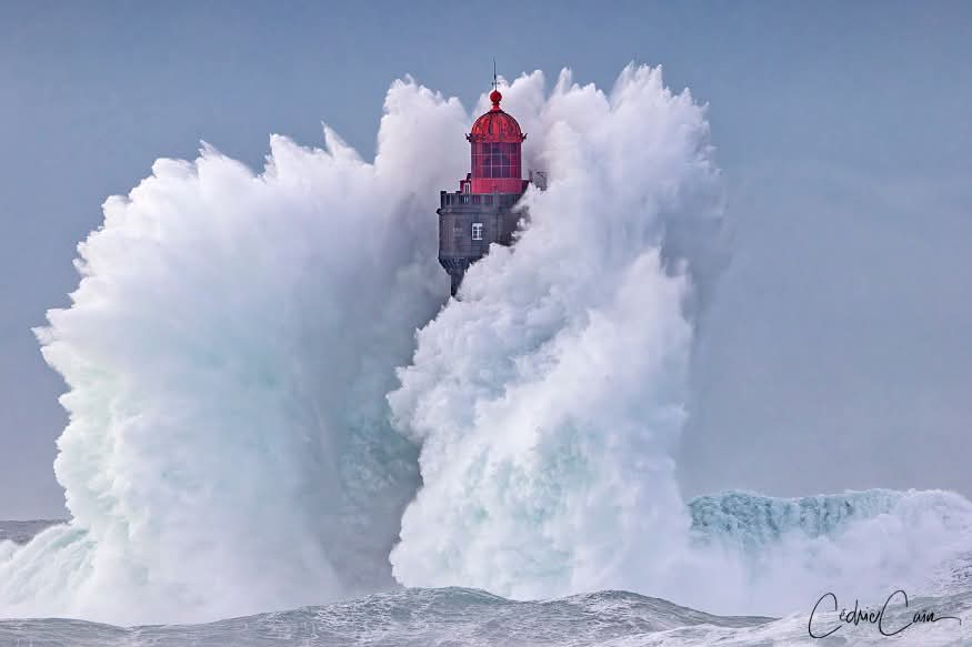 cain_cedric's tweet photo. L'été touche à sa fin avec les premières dépressions qui commencent à traverser l'île depuis une dizaine de jour "autumn is coming"
PS : image de janvier 2025.
#ouessant #lumieresdouessant #cedriccain #merdiroise #bretagne #bzh #vague #storm #pharedelajument #magnifiquebretagne https://t.co/2QGfPzqz6l