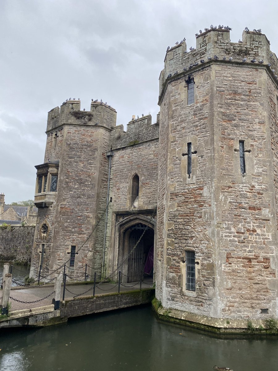 ‘For the Greater Good’ we’ve come to Wells for the night - staying in The Swan and having dinner in The Crown both locations for Hot Fuzz!
Lovely little place &amp; exceptional hotel. The smallest City in England (question.. what’s the 2nd smallest City in England?)