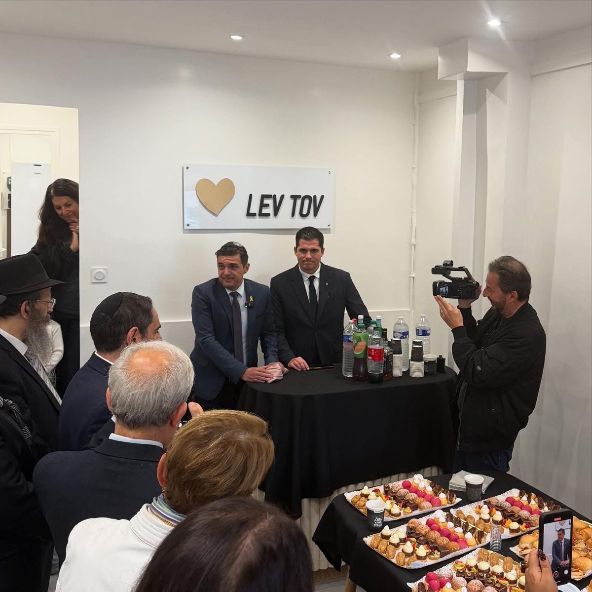 Lev Tov tweet media