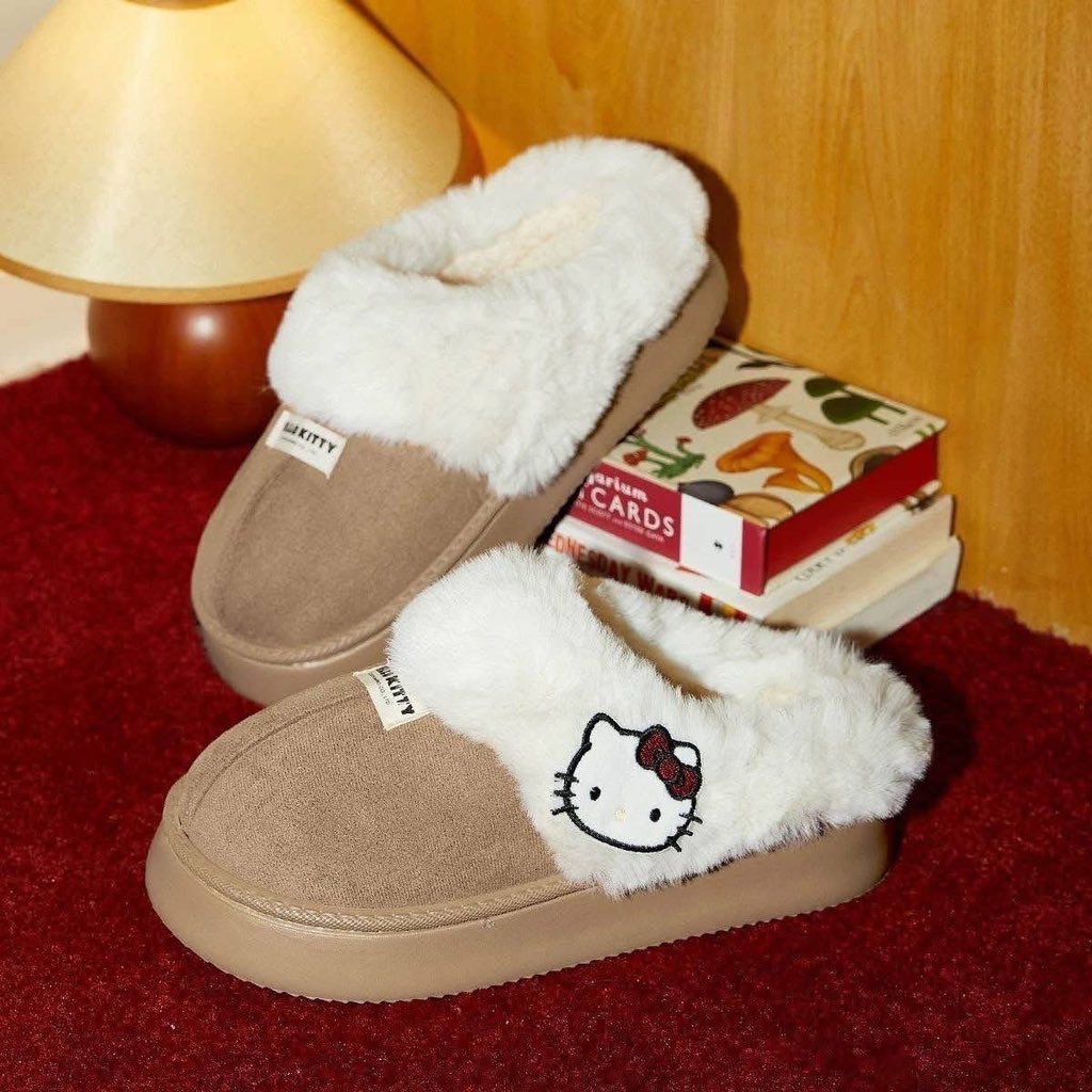 miaitsocute's tweet photo. “ ᡣ𐭩 pre order —— Gukoo x hello kitty “Slippers”🎀🌟
Price : 500.- ส่งฟรี
มี 2 สี : น้ำตาลเข้ม / น้ำตาลอ่อน
Size : 36-37 / 38-39 / 40-41
— รอสินค้า 14-25 วัน 🛒
_____________________ 🍒
#พรีออเดอร์ #gukooxhellokitty
#ตลาดนัดซานริโอ #ตลาดนัดซานริโอ้
#ตลาดนัดsanrio https://t.co/m7GpGRfCGI