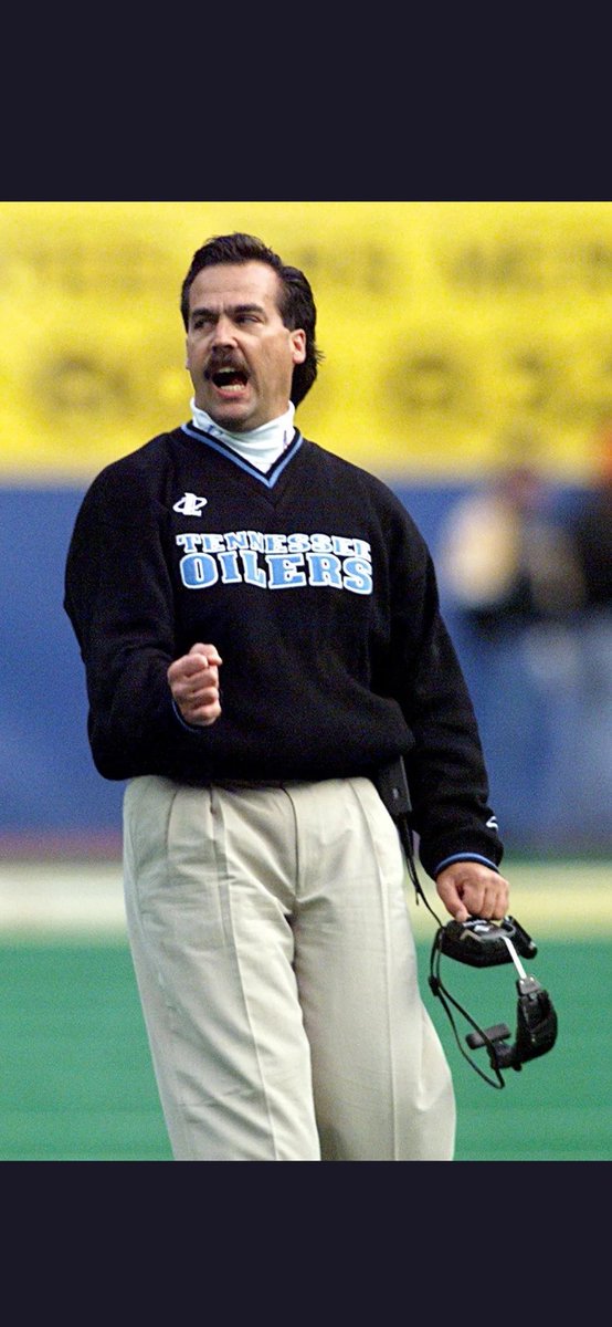 Yassss. A FG to take the lead at the half.  Two on the day!   #titans 13-10