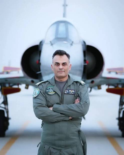 IamSalayha's tweet image. Kids wins cricket matches , Legend's wins something else ☕

#pakvsindiamatch #INDvsPAK #IndiaVsPakistan