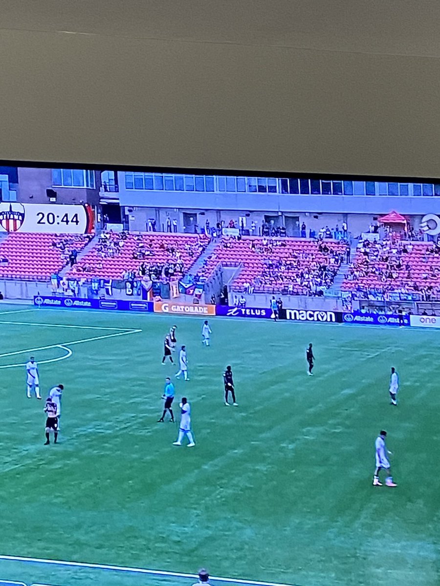 MorraAdrian's tweet photo. Look at the crowd at this CPL game and people still want to tell me this league has a chance after the World Cup ends. https://t.co/UdvNCol1US