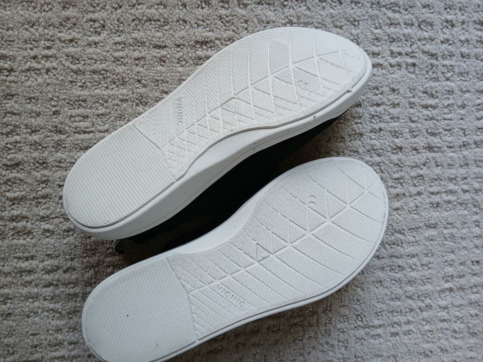 DiscountsWear's tweet image. FOR SALE 
WOMEN'S VIONIC BEACH COMFORT CANVAS SLIP ON SHOES SIZE 8.5  GREAT PRICE!
#vionicshoes #vionicbeachshoes #travel #cruise #christmas #beach #ocean #comfortshoes #vionic #deals #dealoftheday #forsale #namebrandshoes #nature #walkingshoe
WEARITAGAIN DISCOUNTS | eBay Stores