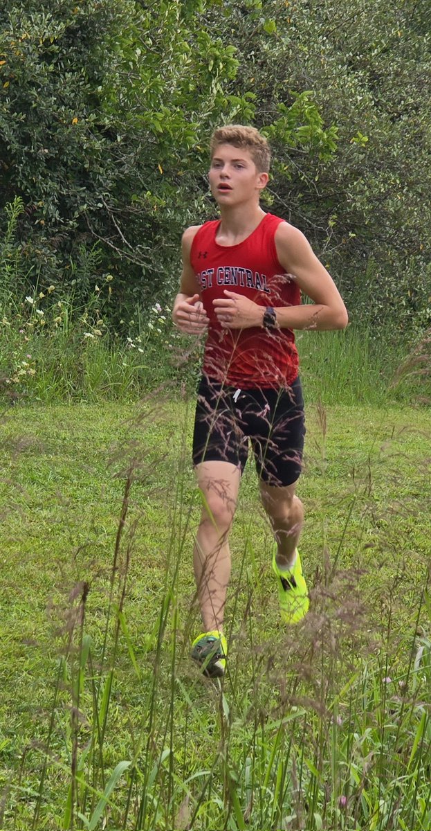 Congratulations to the Boys on their 10th place finish at the Brown County Eagle Classic. They were led by Abe Hiltz and Anthony Toler on the day! Congrats to all boys who ran!
