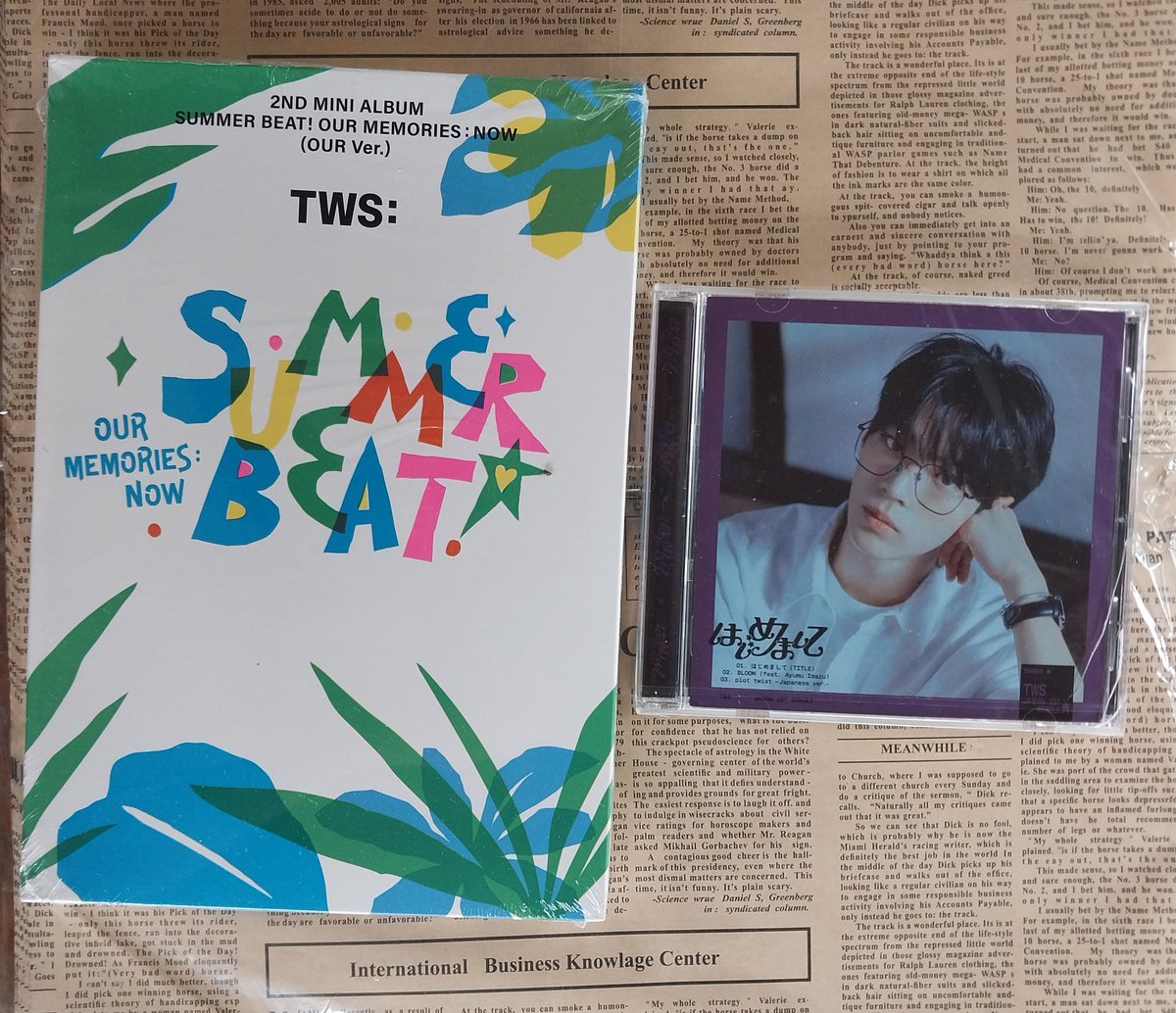 ddoicart's tweet photo. inch check | wts lfb ph 

tws dohoon hajimemashite solo jacket album (w/ free tws summer beat album)

➡️ freshly delivered
⛔️ in great condition
✅️ P500 (can lower if payo)

p.s. pic is for reference, the real soljack is not dented, please pm for photoproof https://t.co/7x7SmmVSBW