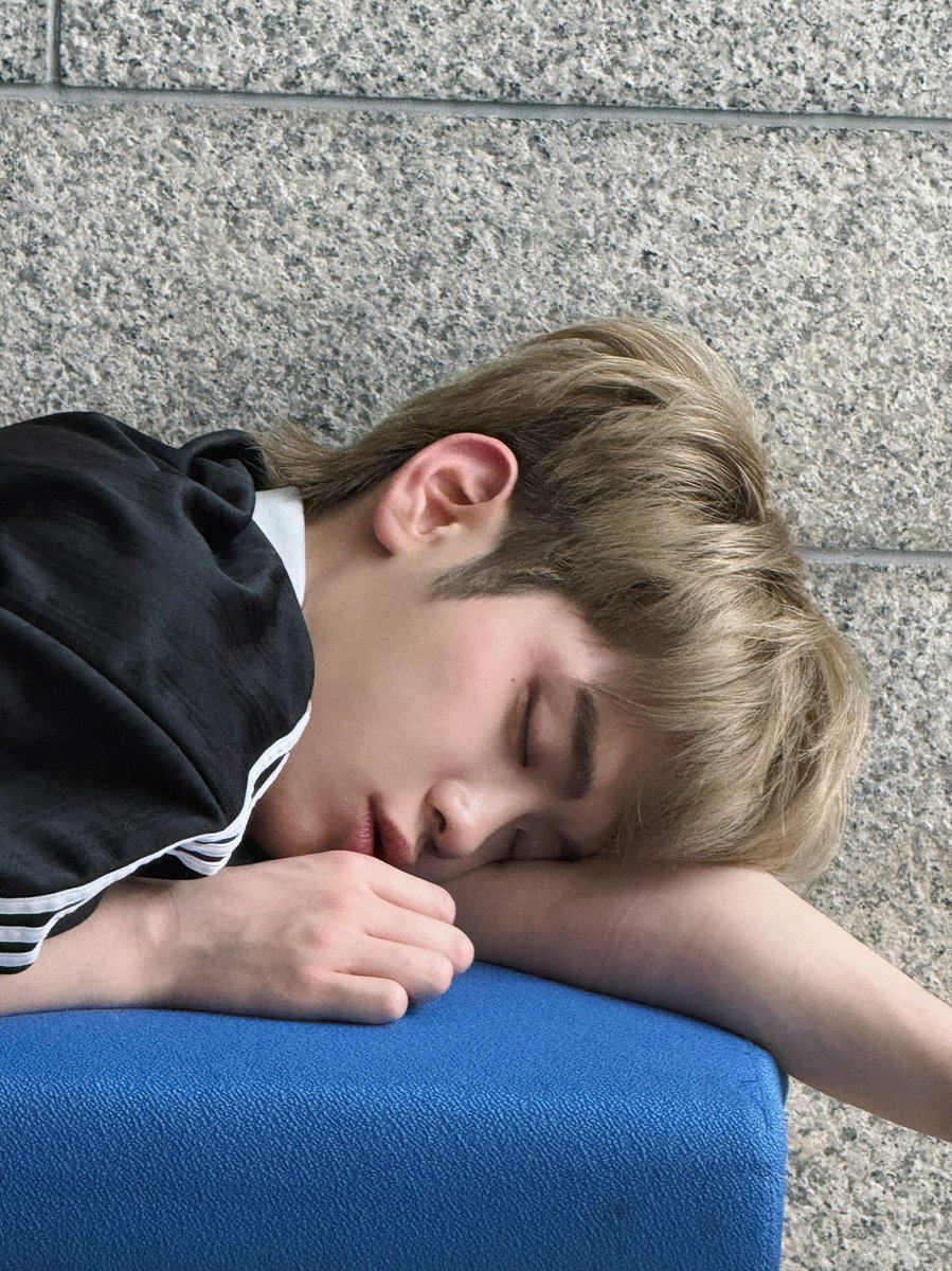 어뜨캐 ………………………………….